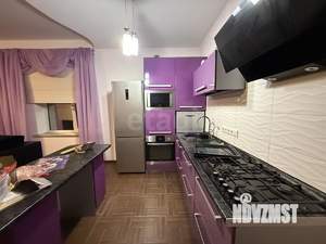 Дом 176м², 3-этажный, на длительный срок,