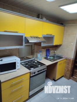 Дом 90м², 2-этажный, на длительный срок,