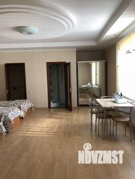 Дом 100м², 2-этажный, на длительный срок,