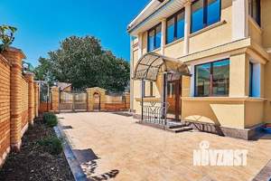 Дом 367м², 2-этажный, на длительный срок,