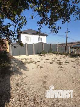 Дом 100м², 2-этажный, на длительный срок,