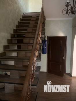 Дом 140м², 2-этажный, на длительный срок,