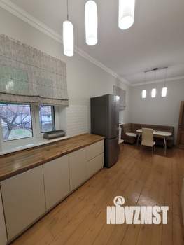 Дом 250м², 2-этажный, участок 6 сот.