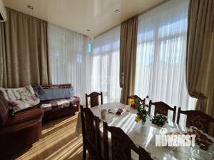 Дом 299м², 2-этажный, участок 10 сот.