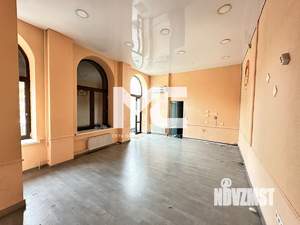 Дом 395м², 3-этажный, участок 513 сот.