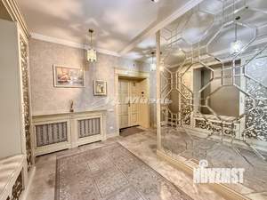 Дом 405м², 3-этажный, участок 32 сот.