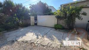 Дом 250м², 3-этажный, участок 10 сот.