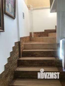 Дом 189м², 2-этажный, участок 4 сот.