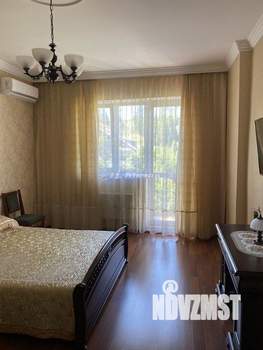 Дом 280м², 2-этажный, участок 6 сот.