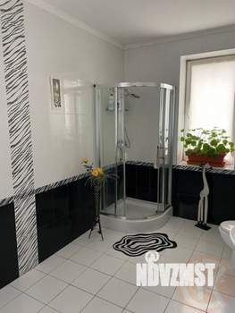 Дом 312м², 3-этажный, участок 6 сот.