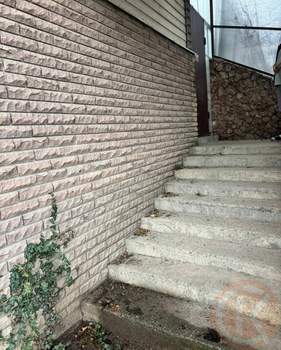 Дом 230м², 3-этажный, участок 547 сот.