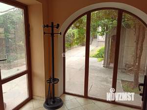 Дом 1000м², 3-этажный, участок 17 сот.