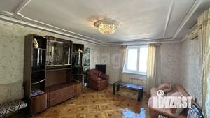 Дом 255м², 3-этажный, участок 6 сот.