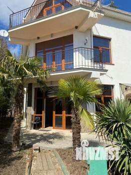 Дом 352м², 2-этажный, участок 10 сот.