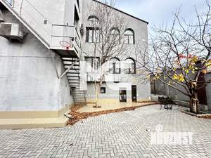 Дом 395м², 3-этажный, участок 513 сот.