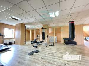 Дом 500м², 3-этажный, участок 6 сот.