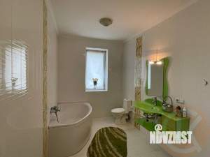 Дом 312м², 3-этажный, участок 6 сот.