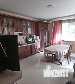 Дом 352м², 2-этажный, участок 10 сот.