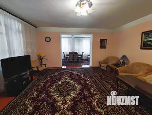 Дом 523м², 3-этажный, участок 10 сот.