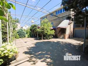 Дом 523м², 3-этажный, участок 10 сот.