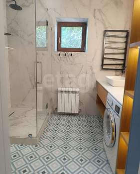 Дом 222м², 2-этажный, участок 10 сот.