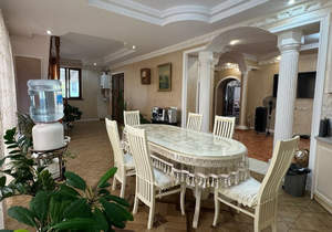 Дом 299м², 3-этажный, участок 6 сот.