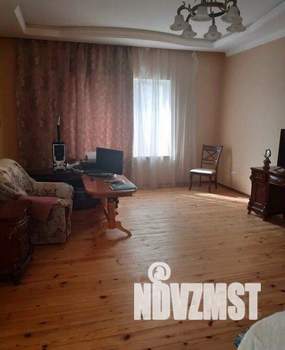 Дом 352м², 2-этажный, участок 10 сот.