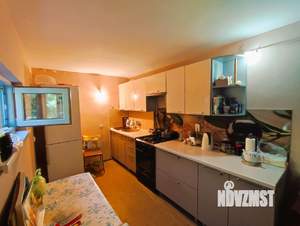 Дом 523м², 3-этажный, участок 10 сот.