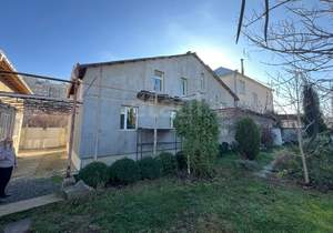 Дом 270м², 2-этажный, участок 8 сот.