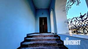 Дом 661м², 3-этажный, участок 19 сот.