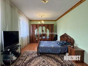 Дом 299м², 3-этажный, участок 6 сот.