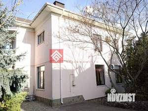 Дом 432м², 3-этажный, участок 10 сот.