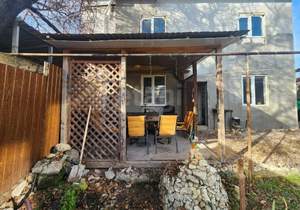 Дом 137м², 2-этажный, участок 3 сот.