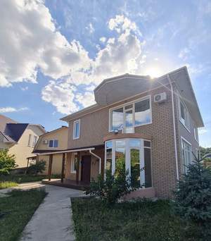 Дом 200м², 2-этажный, участок 0 сот.