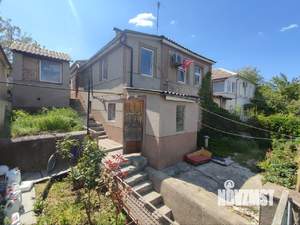 Дом 104м², 2-этажный, участок 4 сот.