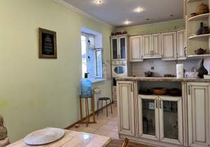 Дом 270м², 2-этажный, участок 8 сот.