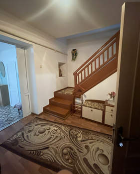 Дом 145м², 2-этажный, участок 9 сот.