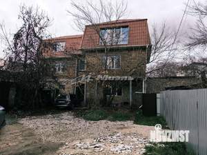 Дом 236м², 3-этажный, участок 3 сот.
