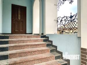 Дом 661м², 3-этажный, участок 19 сот.