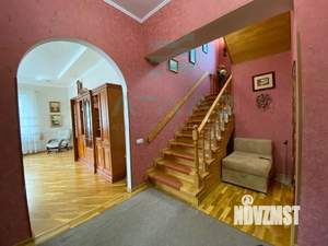 Дом 253м², 2-этажный, участок 6 сот.