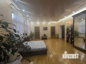 Дом 2230м², 3-этажный, участок 32 сот.