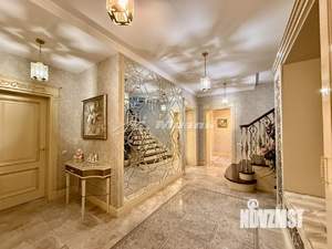 Дом 405м², 3-этажный, участок 32 сот.