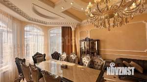 Дом 410м², 2-этажный, участок 8 сот.