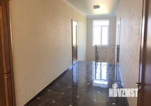 Дом 200м&sup2;, 2-этажный, на длительный срок, 