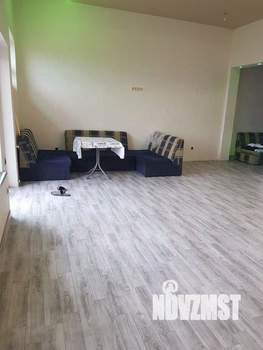 Дом 100м&sup2;, 3-этажный, на длительный срок, 