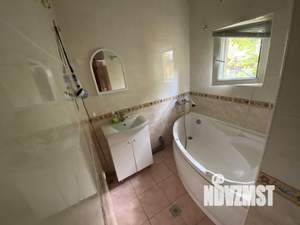 Дом 80м&sup2;, 2-этажный, на длительный срок, 