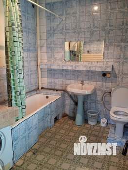 Дом 300м&sup2;, 2-этажный, на длительный срок, 