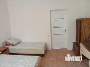 Дом 300м², 3-этажный, на длительный срок, 