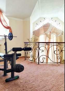 Дом 208м², 2-этажный, на длительный срок, 