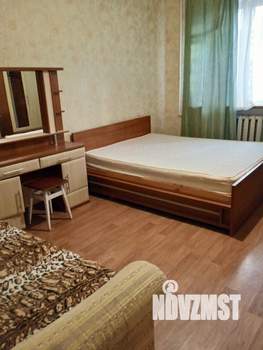 Дом 300м&sup2;, 2-этажный, на длительный срок, 